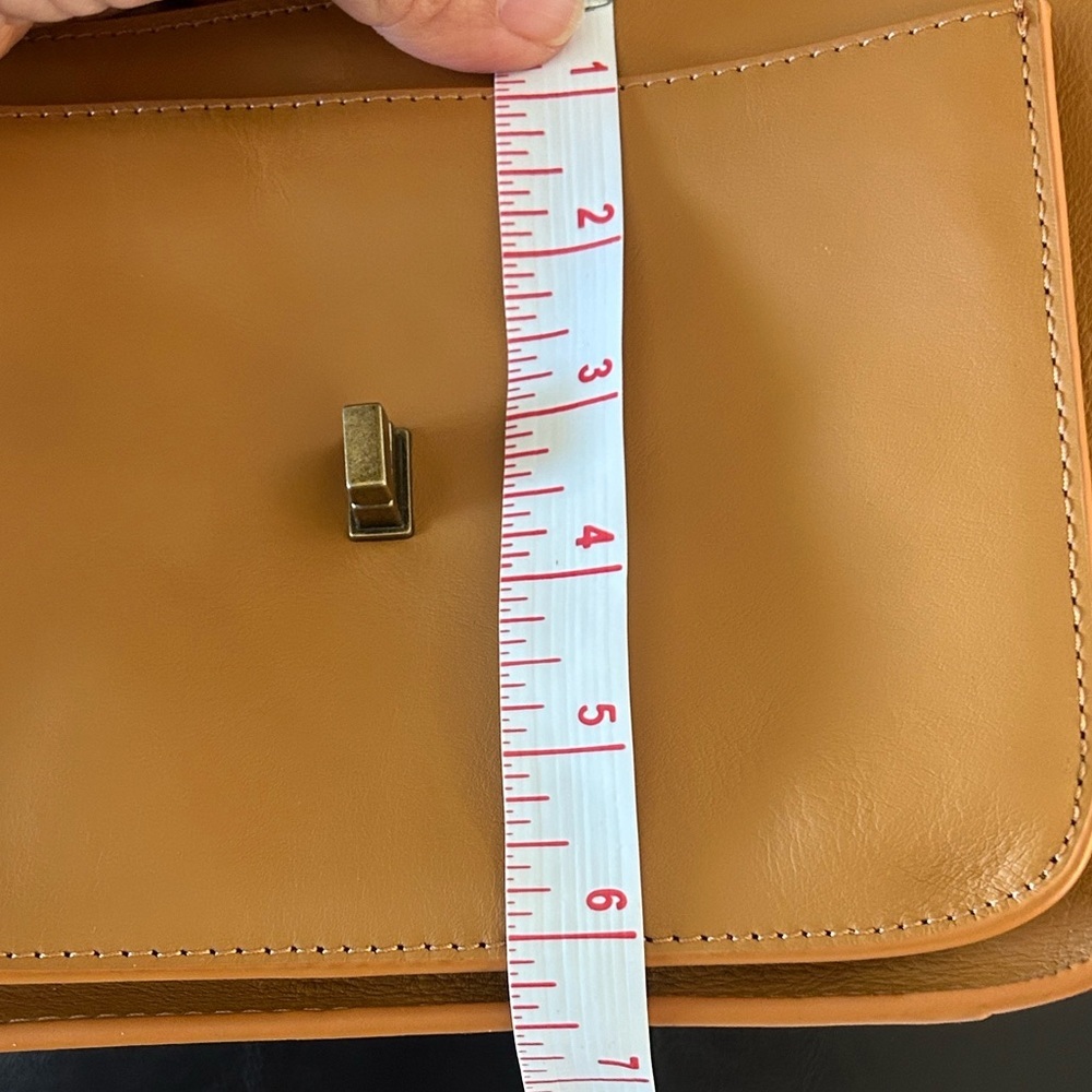 Elegant tan Shoulder Bag - Picture 13 of 14